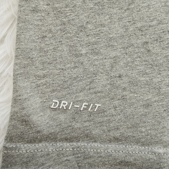 Nike dri-fit short sleeve tee youth large - Picture 2 of 7
